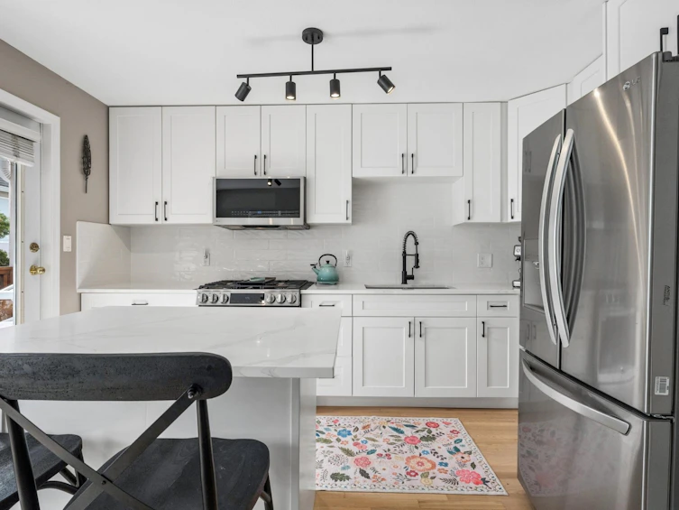 104-225 E 6th Street, North Vancouver, BC, V7L 1P4 - 10