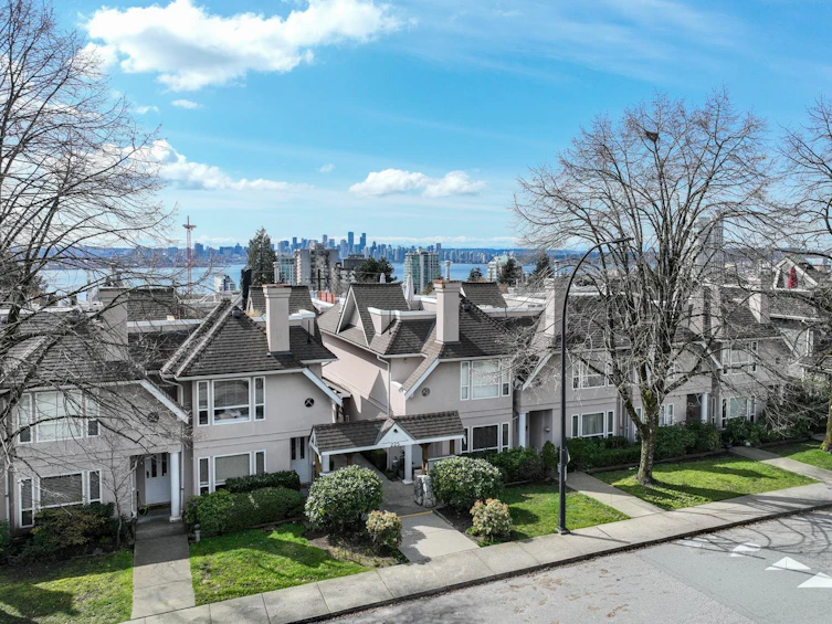 104-225 E 6th Street, North Vancouver, BC, V7L 1P4