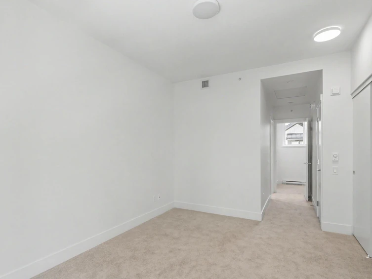 105-2304 Emery Court, North Vancouver, BC, V7J 0G3 - 18