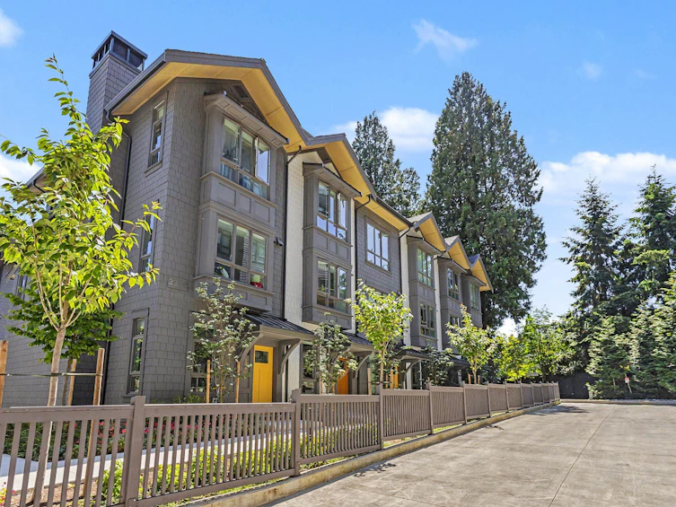 105-2304 Emery Court, North Vancouver, BC, V7J 0G3 - 27
