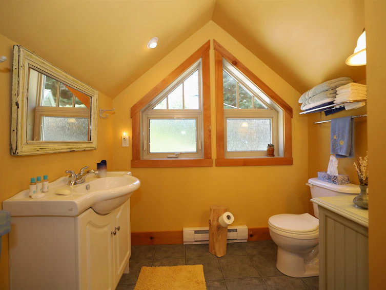 3205 Beach Avenue, Roberts Creek, BC, V0N 2W0 - 35