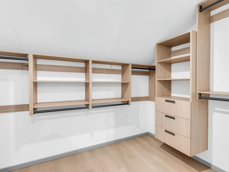 2-3547 E Georgia Street, Vancouver, BC, V5K 2L9 - 25