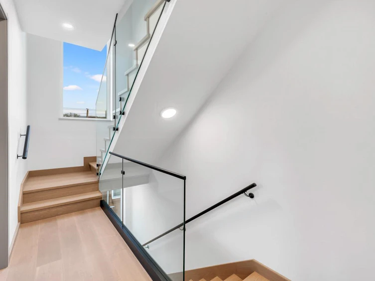 2-3547 E Georgia Street, Vancouver, BC, V5K 2L9 - 17