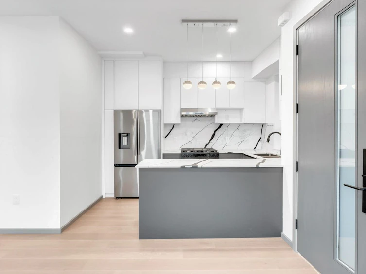 2-3547 E Georgia Street, Vancouver, BC, V5K 2L9 - 7
