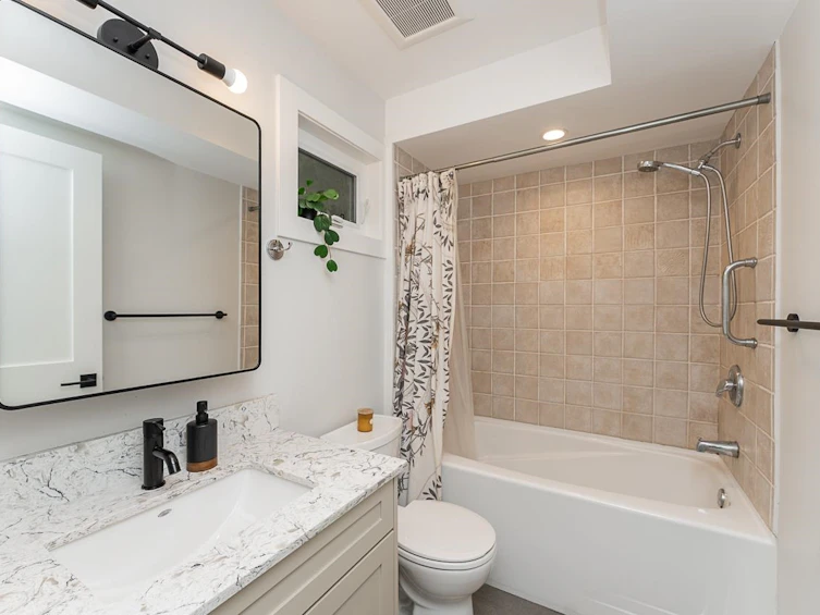 5-219 E 8th Street, North Vancouver, BC, V7L 1Y9 - 18