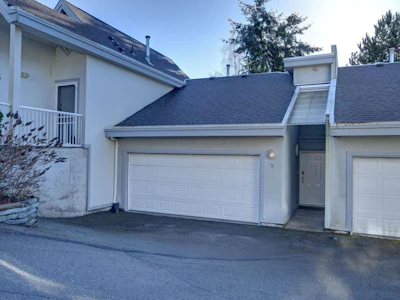 5-5740 Marine Way - 4