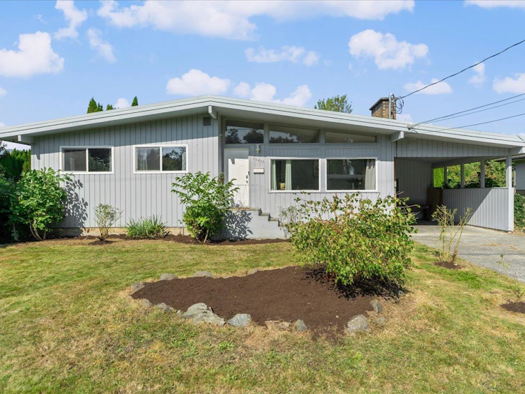 45415 Barton Avenue, Chilliwack, BC, V2P 1L1