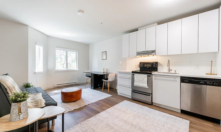 401-370 Carrall Street
