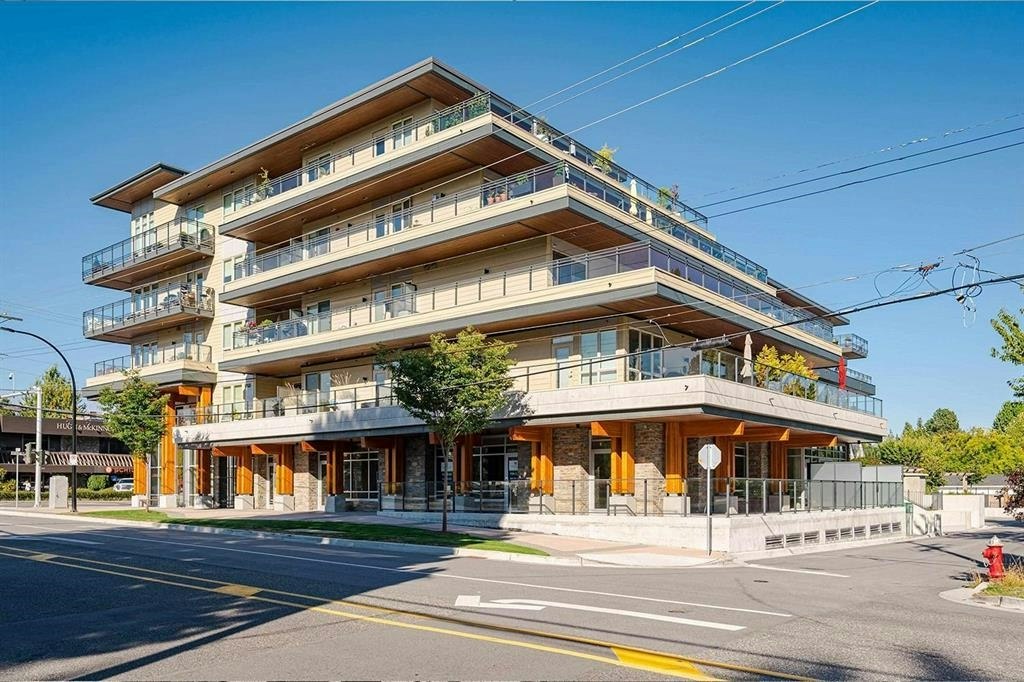 203-14022 North Bluff Road, Surrey, BC, V4B 3C3