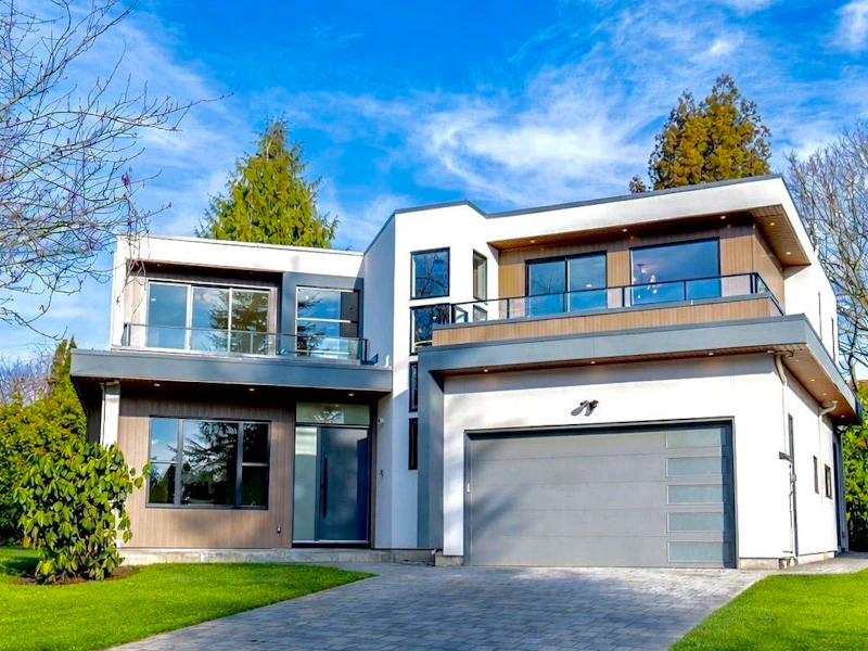 15043 19a Avenue, Surrey BC V4A 7G8