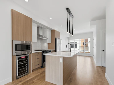 21-177 175a Street - 2