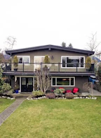 720 E 9th Street