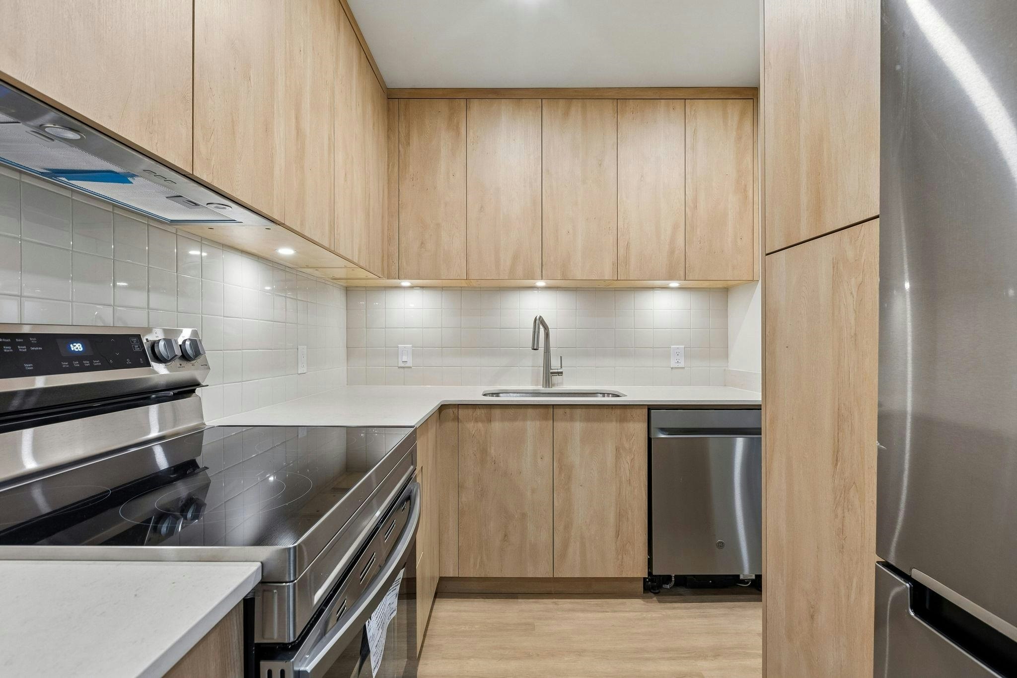 1070 Cypress Street, Vancouver, BC, V6J 3K5 - 11