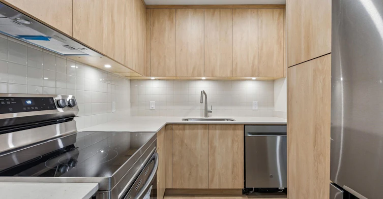 1070 Cypress Street, Vancouver, BC, V6J 3K5 - 11
