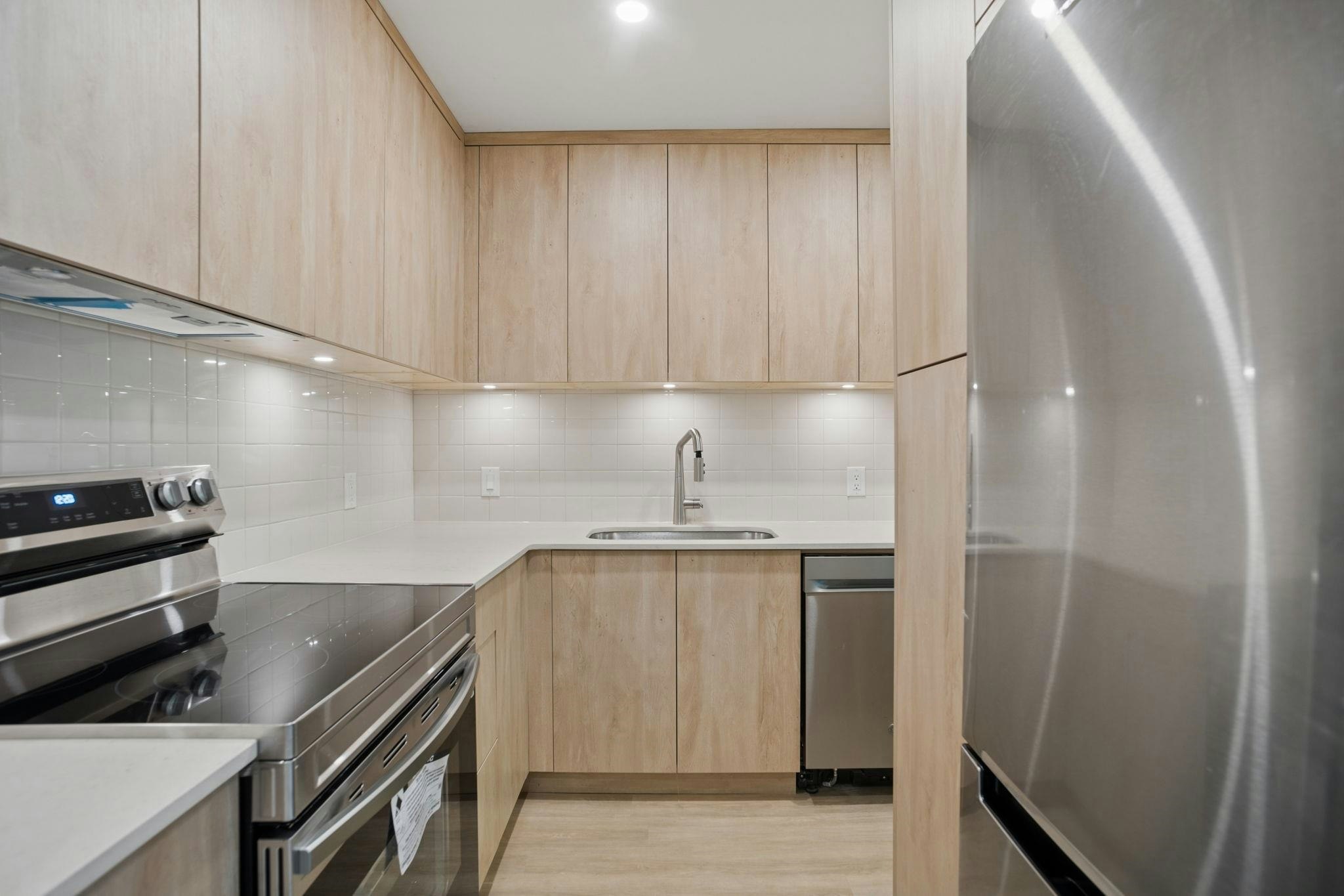 1070 Cypress Street, Vancouver, BC, V6J 3K5 - 13