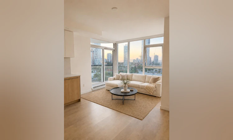 1111-13685 102 Avenue