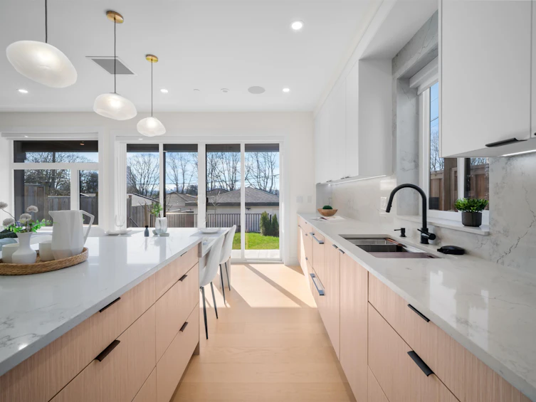 2-3576 E Pender Street, Vancouver, BC, V5K 2E3 - 8