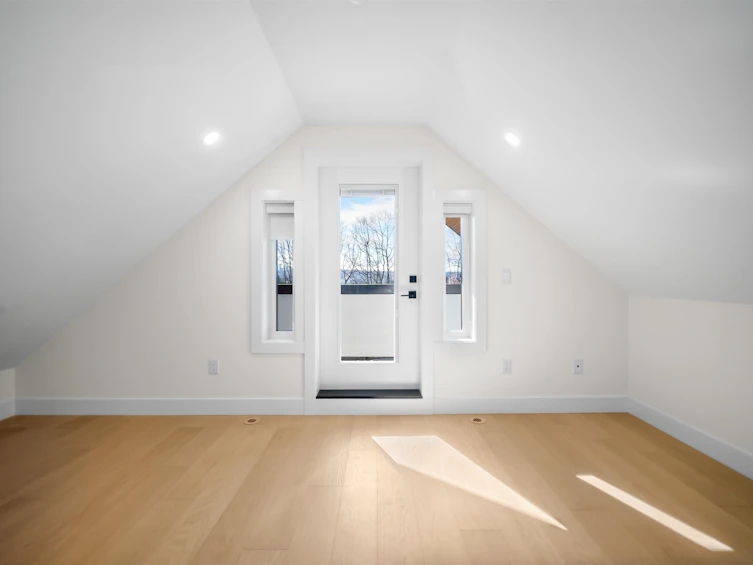 2-3576 E Pender Street, Vancouver, BC, V5K 2E3 - 21
