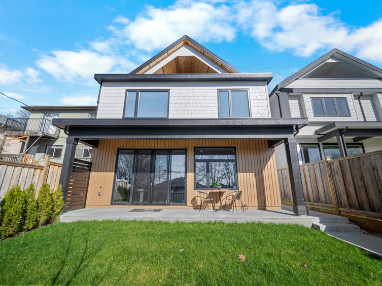2-3576 E Pender Street, Vancouver, BC, V5K 2E3 - 26