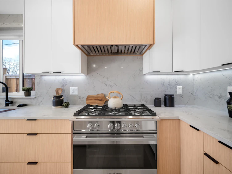 2-3576 E Pender Street, Vancouver, BC, V5K 2E3 - 7