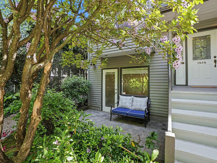 1868 W 15th Avenue, Vancouver, BC, V6J 2L1 - 2