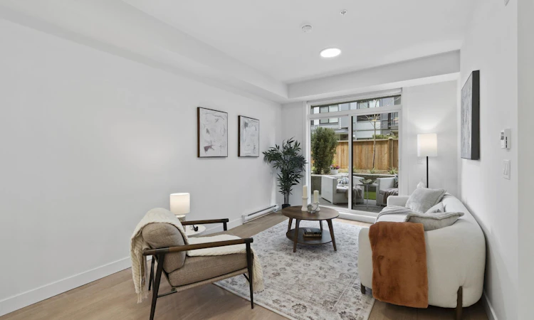 313-33820 South Fraser Way