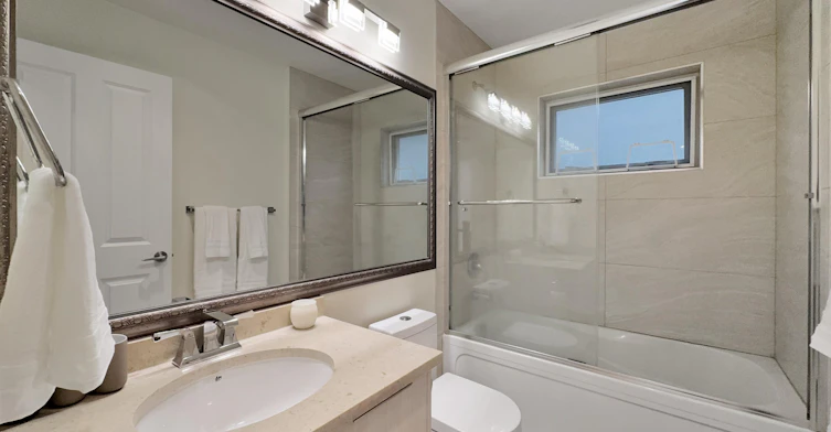 7826 Bennett Road, Richmond, BC, V6Y 1N2 - 10