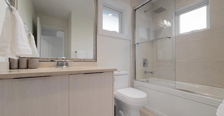 7826 Bennett Road, Richmond, BC, V6Y 1N2 - 11