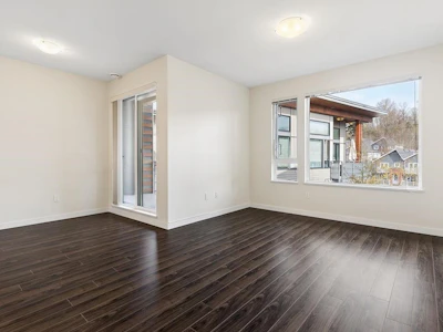 420-3163 Riverwalk Avenue - 2