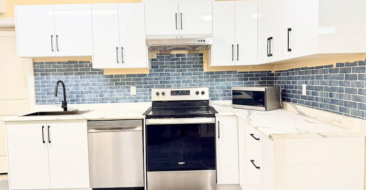 Semi-Basement-159xx 89a Avenue, Surrey, BC, V4N 5M2 - 2