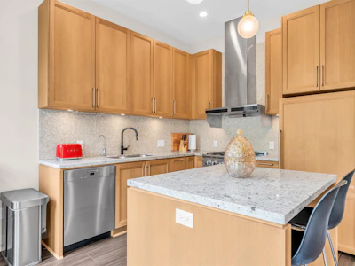 3-5879 Gray Avenue - 5