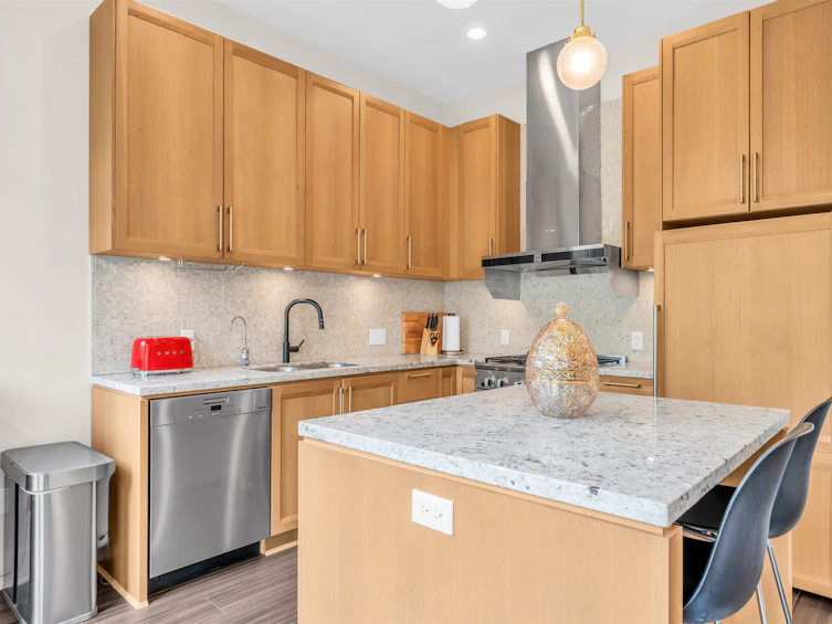 3-5879 Gray Avenue, Vancouver, BC, V6S 0A9 - 5