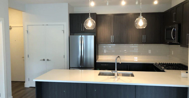 305-2960 151 Street, Surrey, BC, V4P 0G3 - 2
