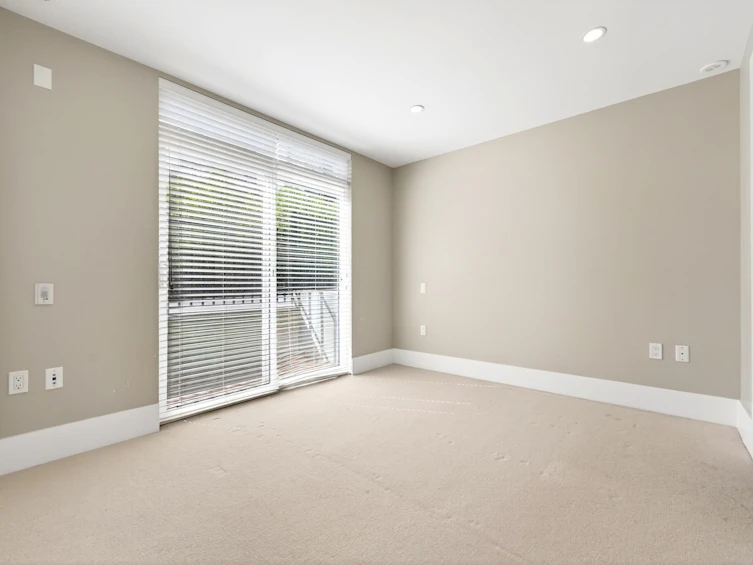 7523 Yukon Street, Vancouver, BC, V5X 2Y4 - 9