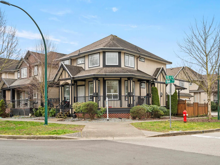7349 194 Street, Surrey, BC, V4N 5Y1