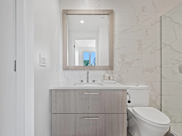 306-707 E 3rd Street, North Vancouver, BC, V7L 1G8 - 25