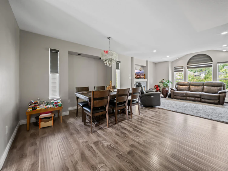 33726 Best Avenue, Mission, BC, V2V 6Z9 - 8