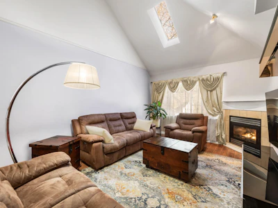 57-13918 58 Avenue - 3