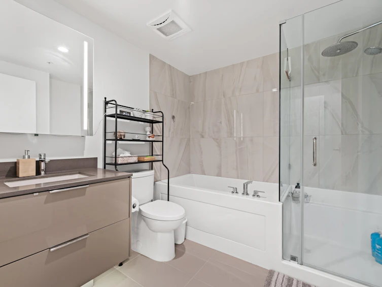 807-1401 Hunter Street, North Vancouver, BC, V7J 0E2 - 15
