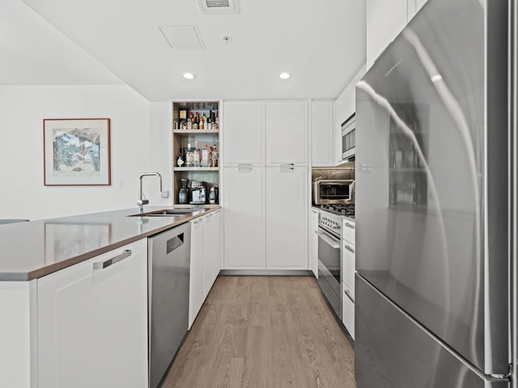807-1401 Hunter Street, North Vancouver, BC, V7J 0E2 - 9