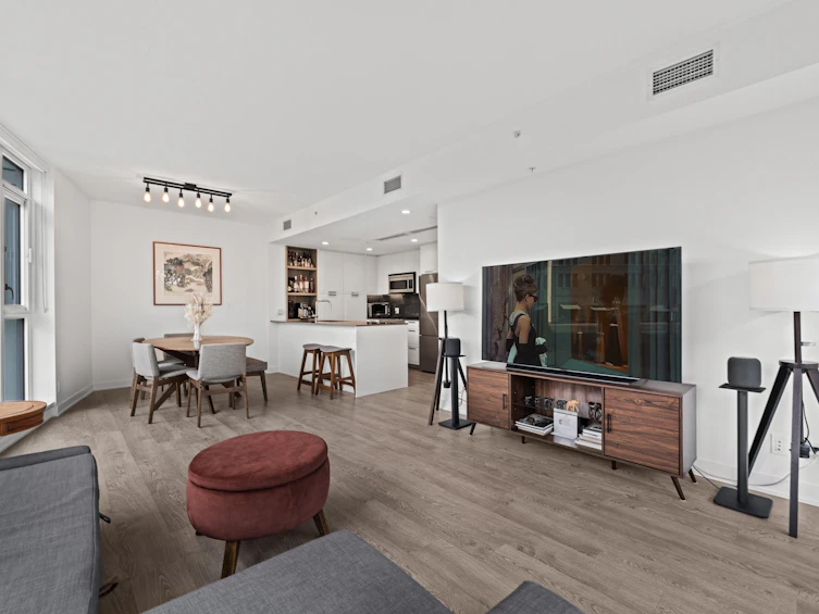 807-1401 Hunter Street, North Vancouver, BC, V7J 0E2 - 26