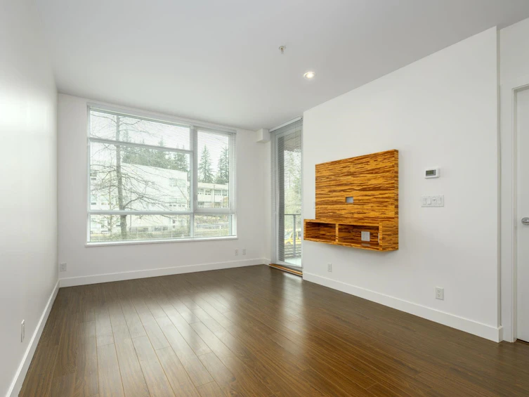 210-9150 University High Street, Burnaby, BC, V5A 0C5 - 9