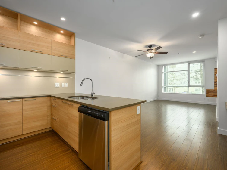210-9150 University High Street, Burnaby, BC, V5A 0C5 - 20
