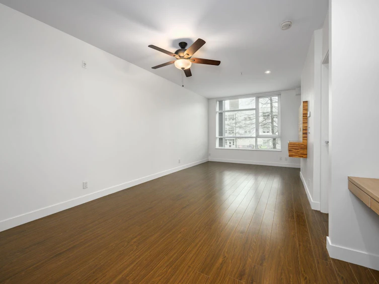 210-9150 University High Street, Burnaby, BC, V5A 0C5 - 5