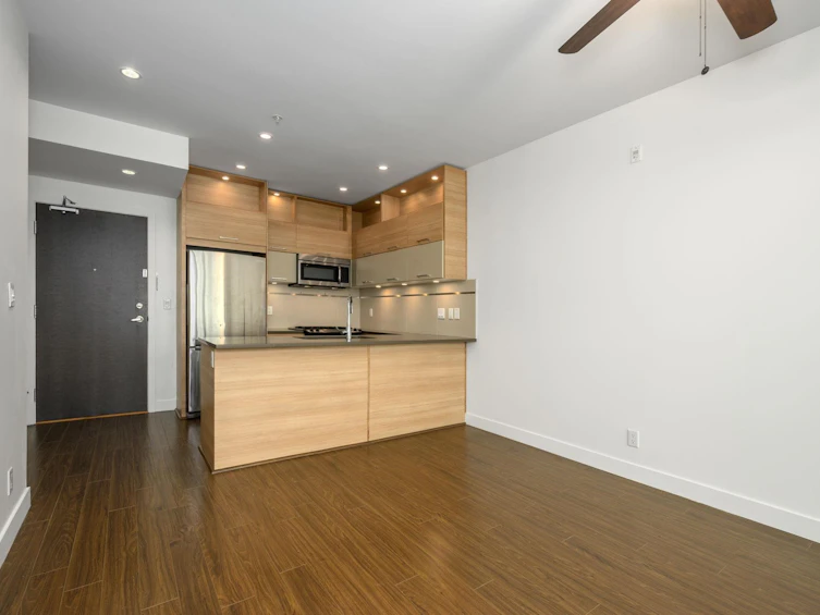 210-9150 University High Street, Burnaby, BC, V5A 0C5 - 15