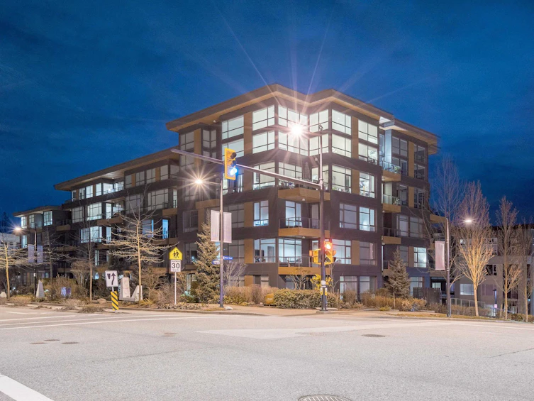 210-9150 University High Street, Burnaby, BC, V5A 0C5