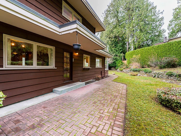 2847 Mathers Avenue, West Vancouver, BC, V7V 2J8 - 23