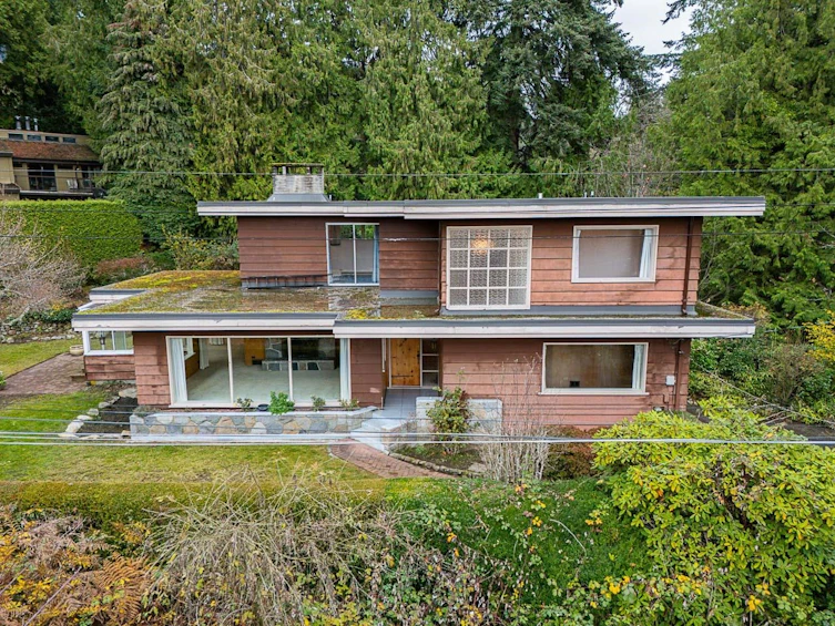 2847 Mathers Avenue, West Vancouver, BC, V7V 2J8