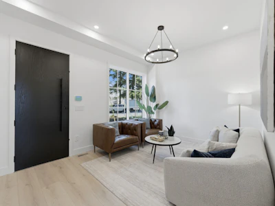 8186 117 Street - 2