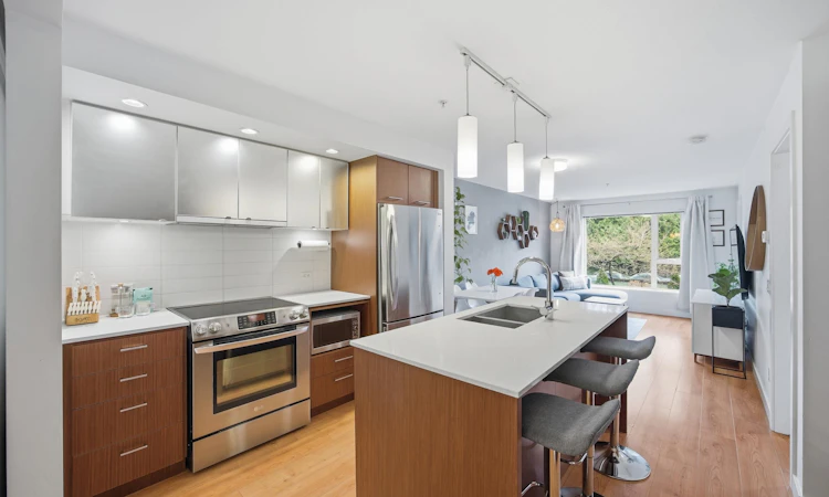 209-221 E 3rd Street